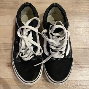 Black and white classic vans